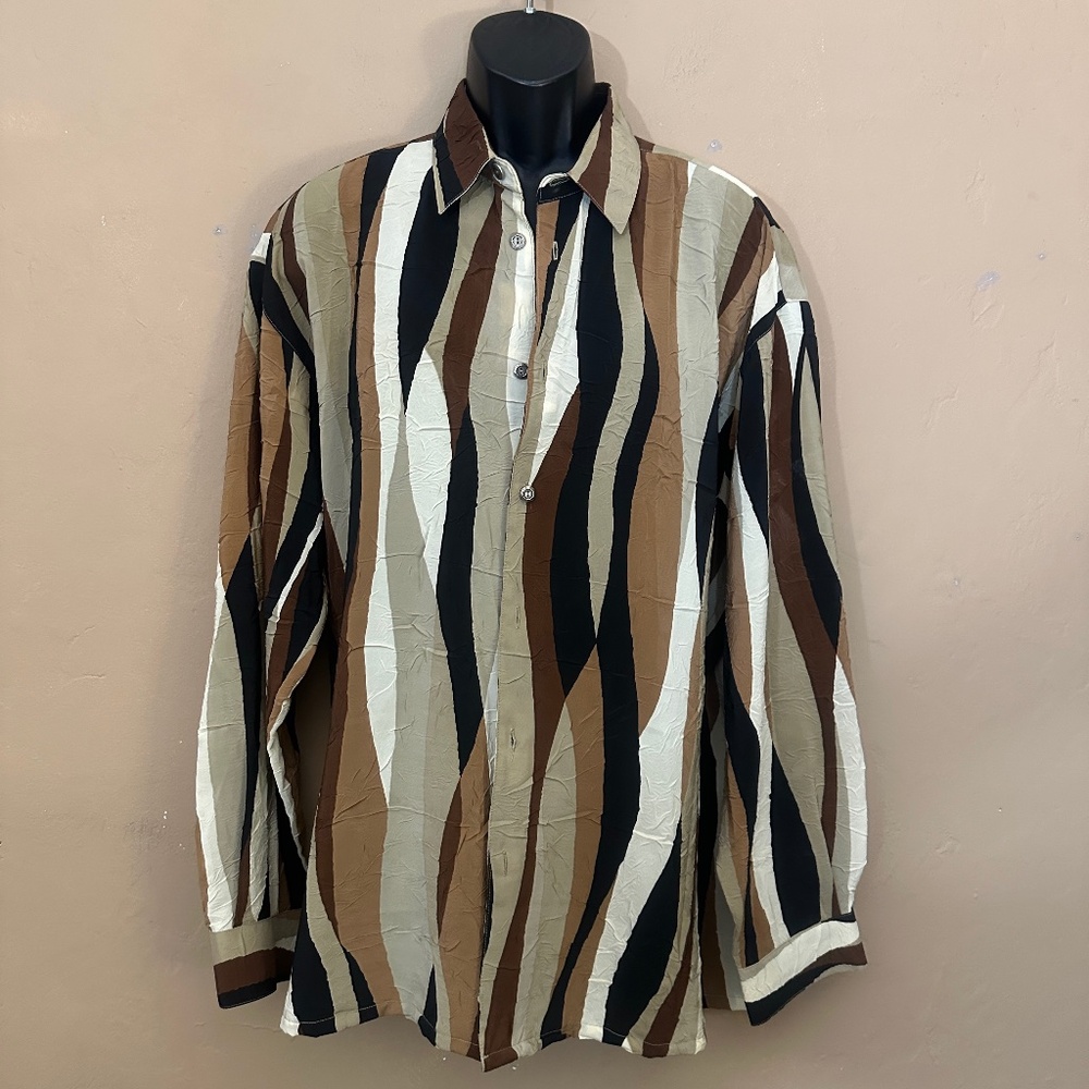 Bassiri Crushed Texture Long Sleeve Shirt XL Gently worn Microfiber